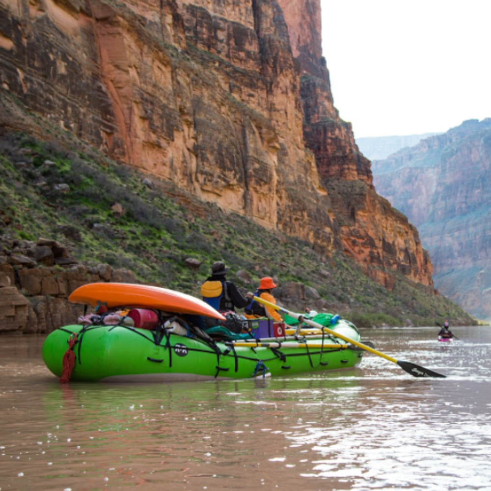 SB-180 18' Self-Bailing Raft